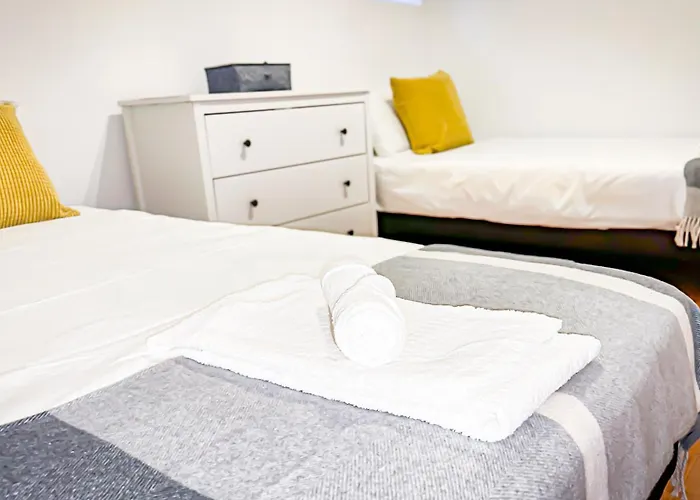 Superb 2 Bedroom - Seaside - Old Town Cascais