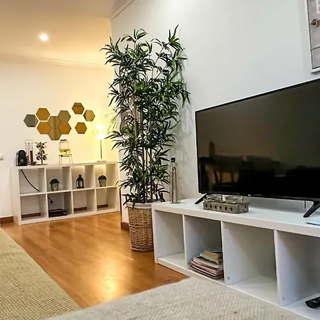 Superb 2 Bedroom - Seaside - Old Town Apartament