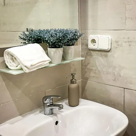 Superb 2 Bedroom - Seaside - Old Town